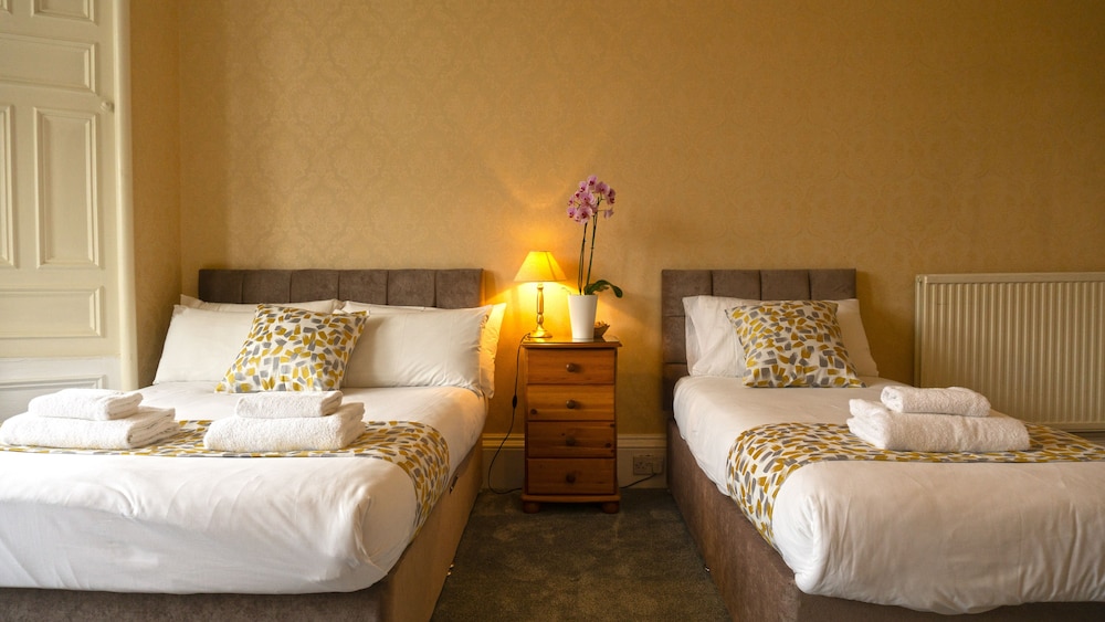 Arrandale Guest House 8/43