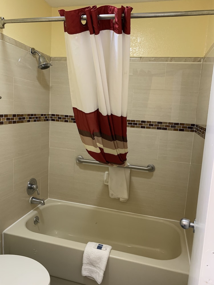 Americas Best Value Inn Forest 9/24