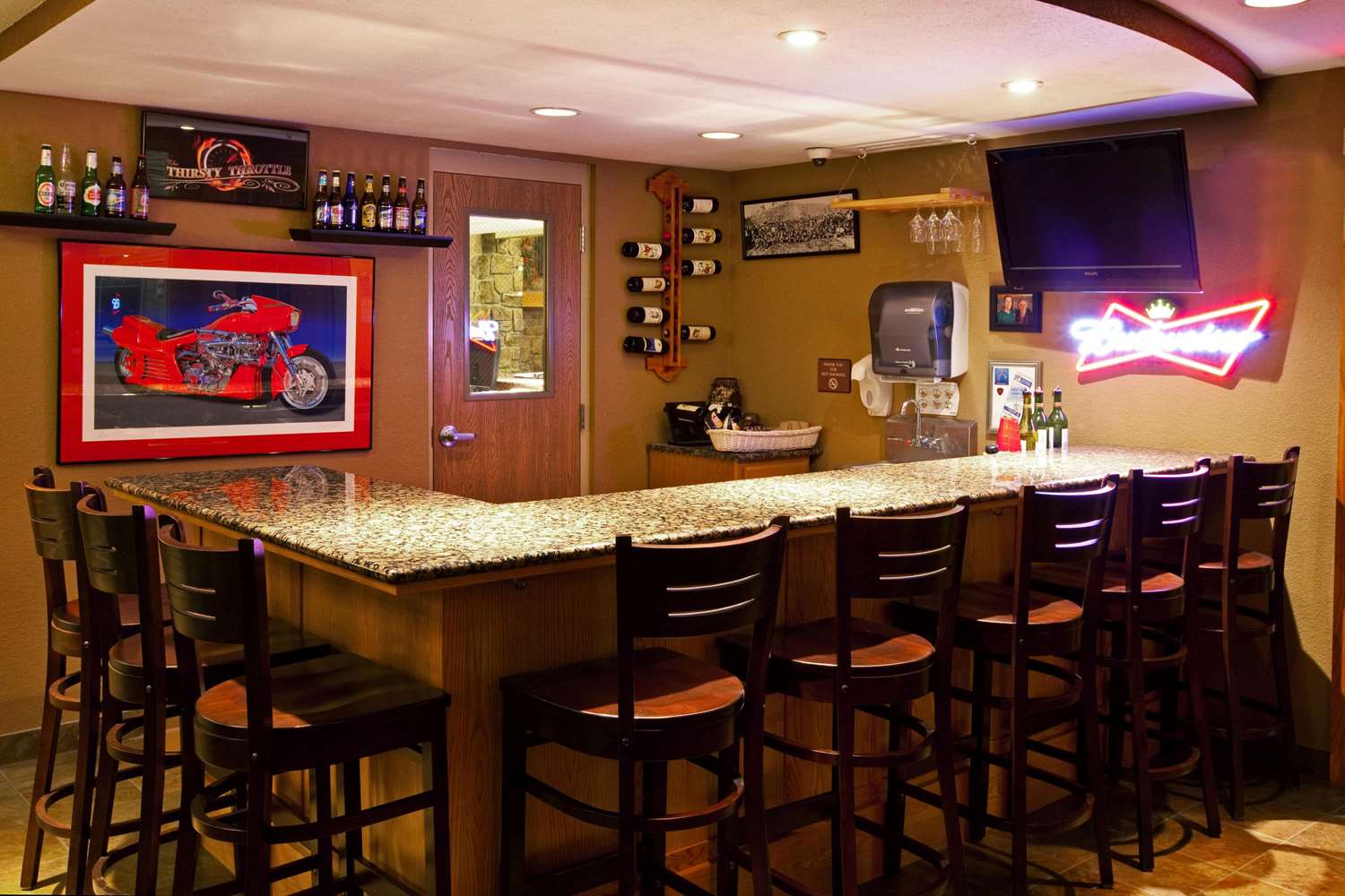 AmericInn by Wyndham Anamosa 10/13