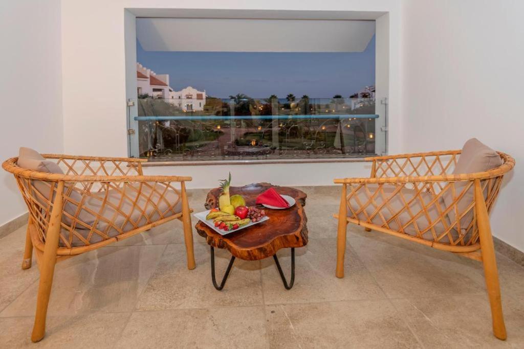 Lahami Bay Beach Resort And Gardens 56/79