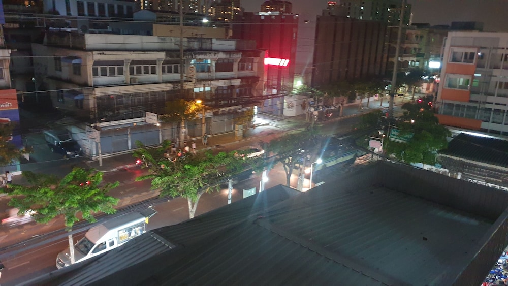 W71 Hotel bangkok 6/50