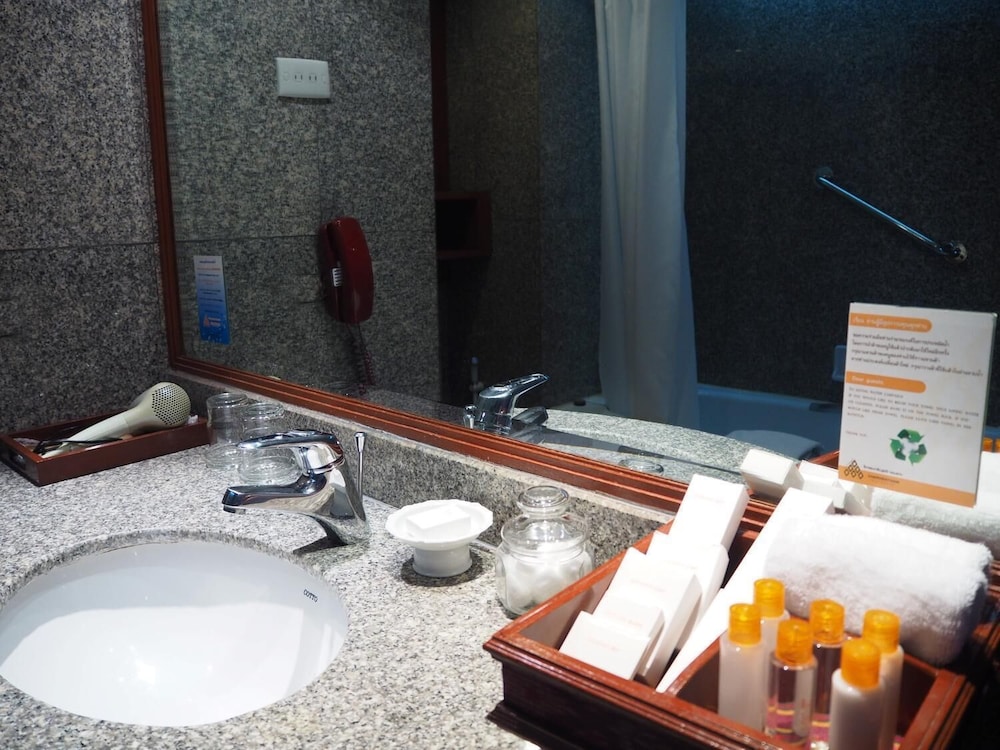 Charoenthani Khonkaen Hotel 53/56
