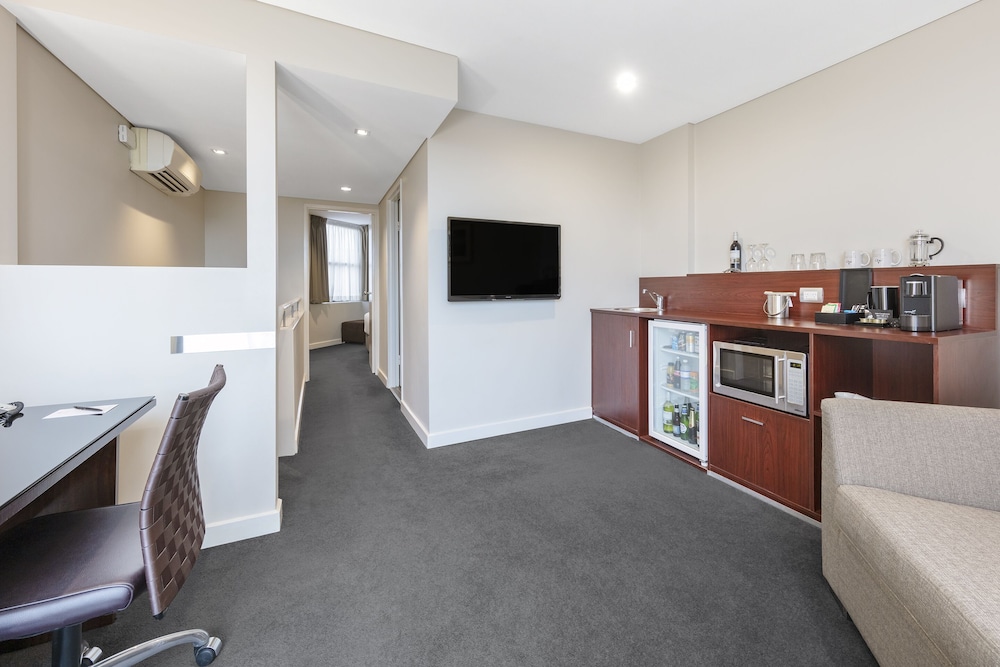 Amora Herencia Riverwalk Melbourne 53/68