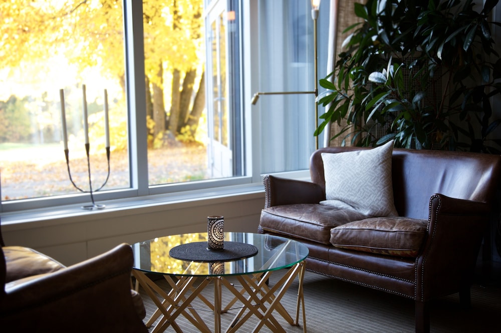 Marholmen Hotell and Conference AB 55/81