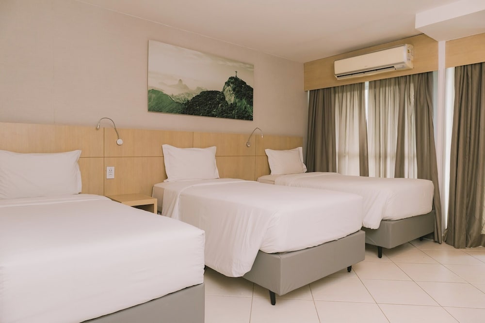 SUPERIOR, TRIPLE, 3 BEDS