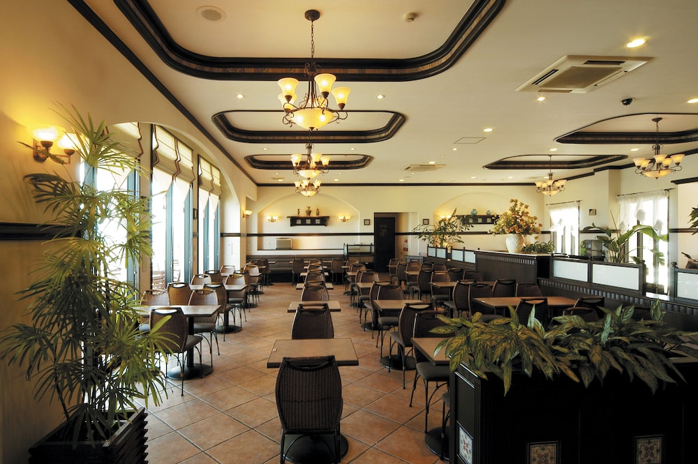 Naha Beach Side Hotel 57/71