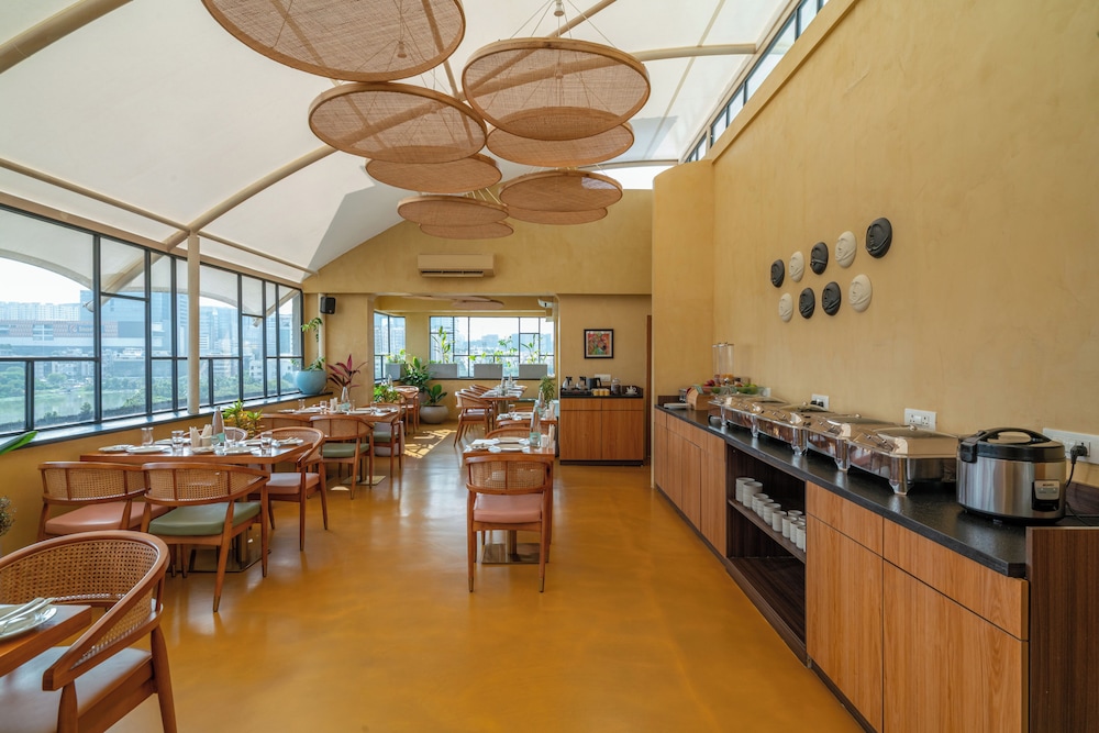 Serenity Inn La Serene 41/56