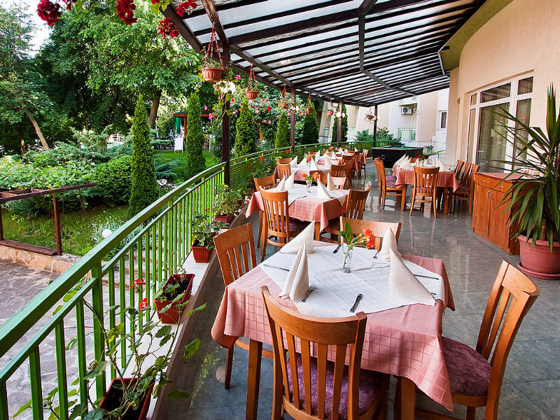 Ljuljak Hotel 25/37