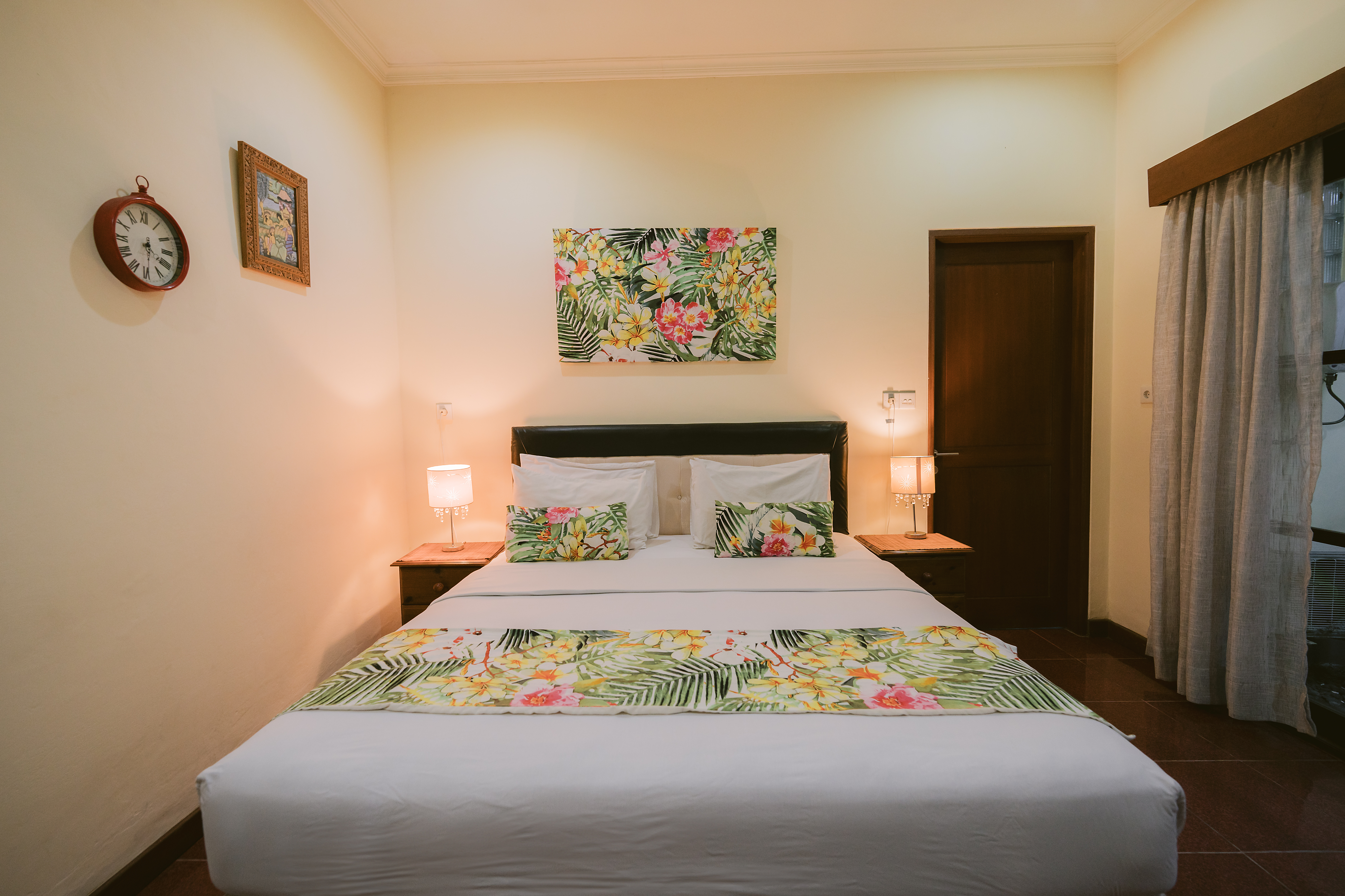 2 Bedrooms, Pool, Villa