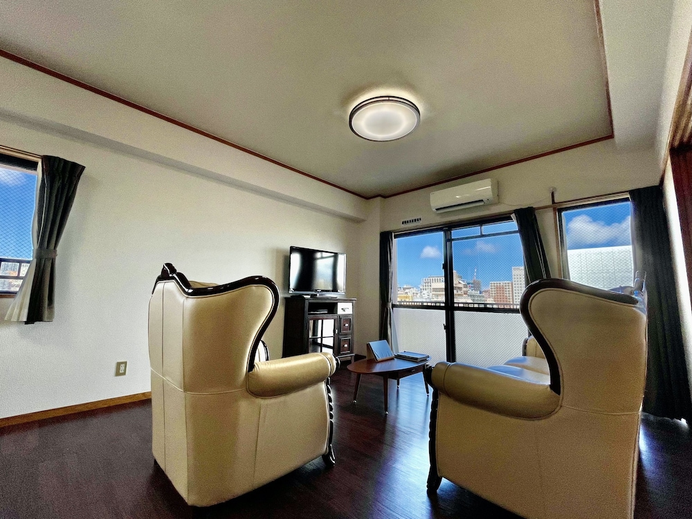 Hotel Tenshi Kan Kumoji 33/57