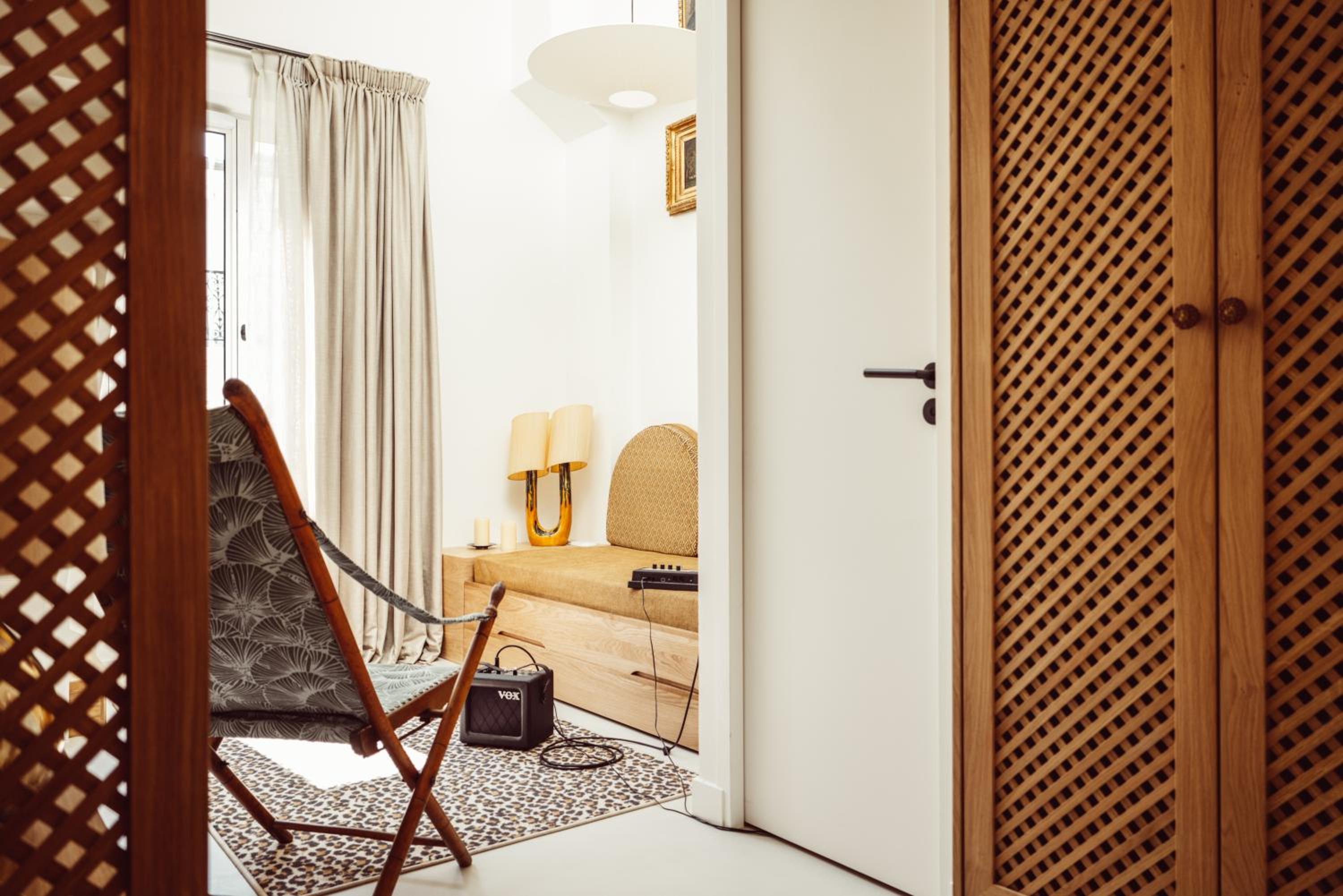 DUPLEX, SUITE, BALCONY