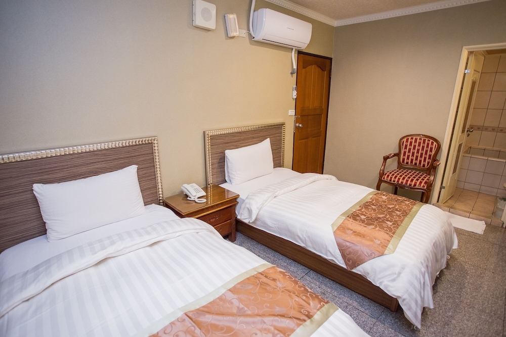 Mei Jia Mei Hotel 13/50