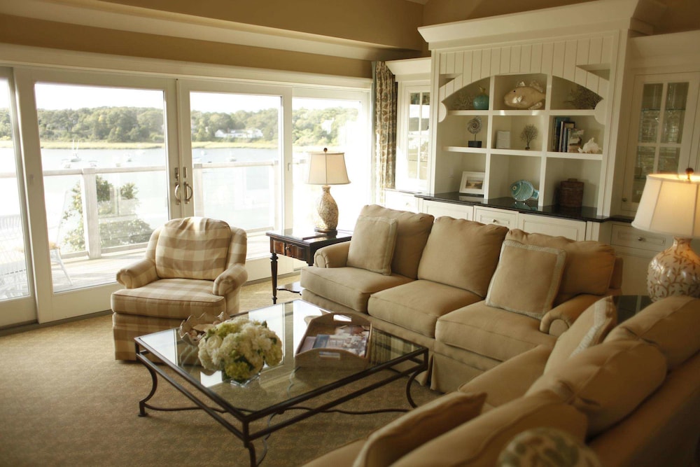 Wequassett Resort and Golf Club 37/73