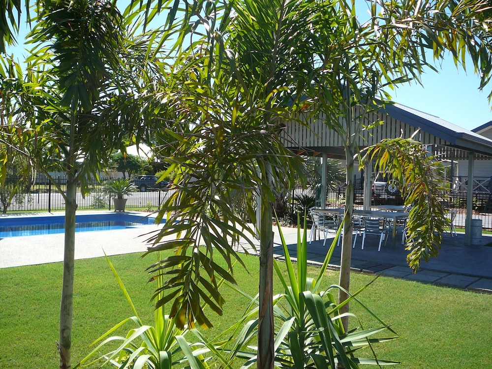 Barcaldine Country Motor Inn 32/45