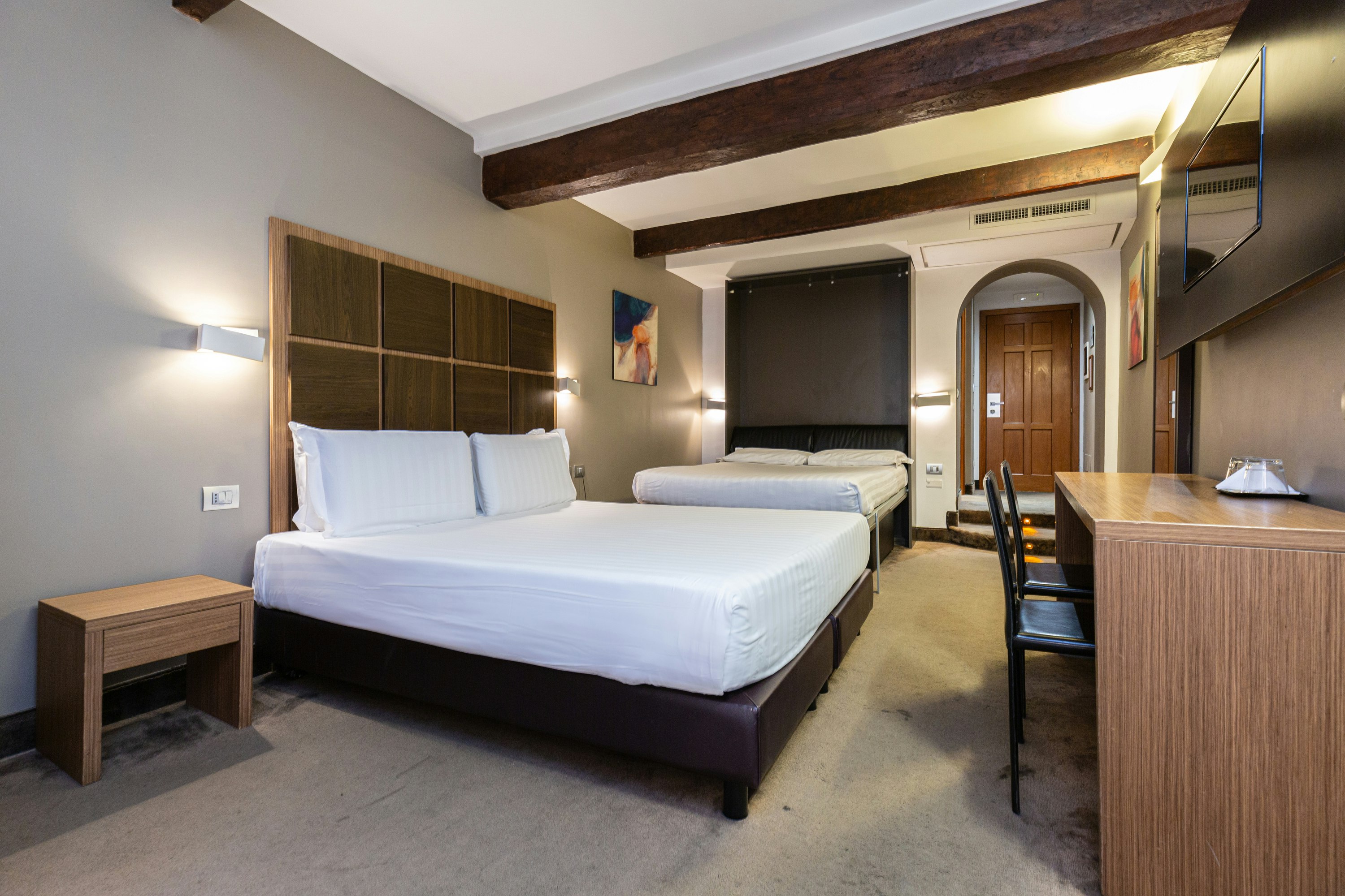 Trevi Hotel 18/79