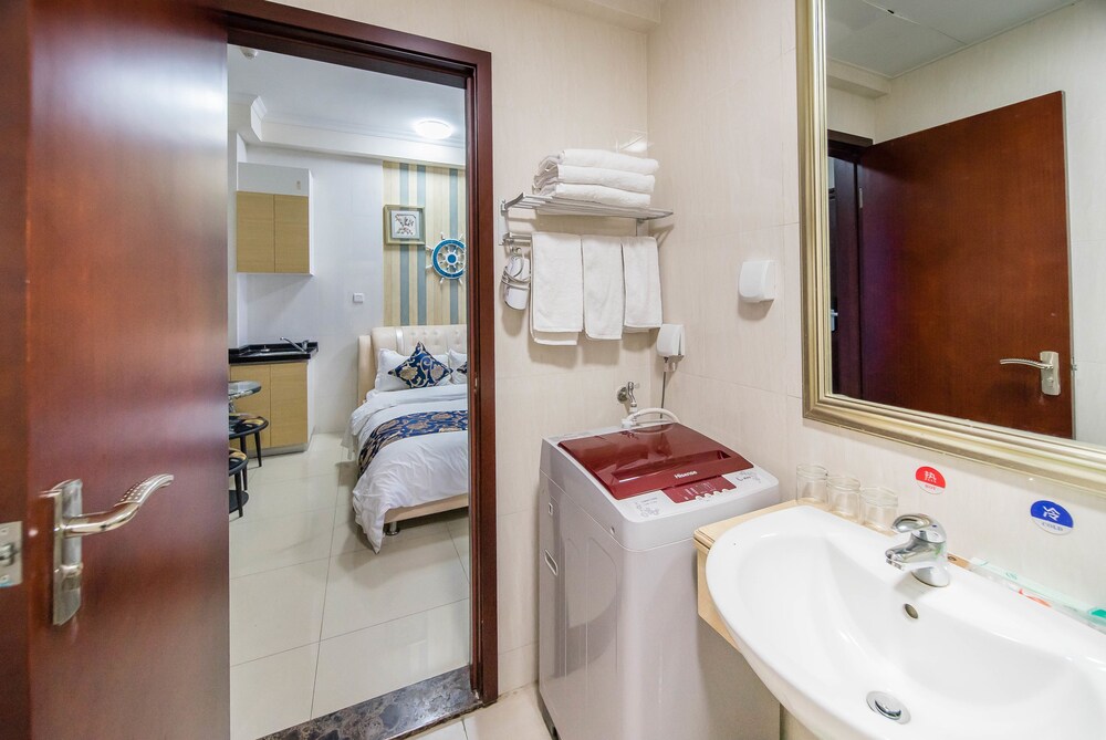 Xingyu Legend Service Apartment 44/49
