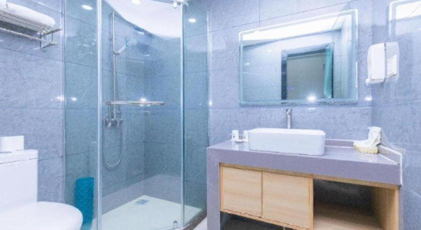 GreenTree Inn Chongqing Longhu Times Tianjie Xietaizi Subway Station Hotel 46/50