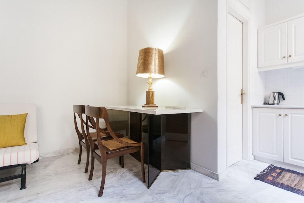 Concierge Athens Ii 38/50