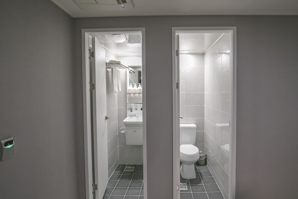 Philstay Myeongdong Station - Hostel 66/66