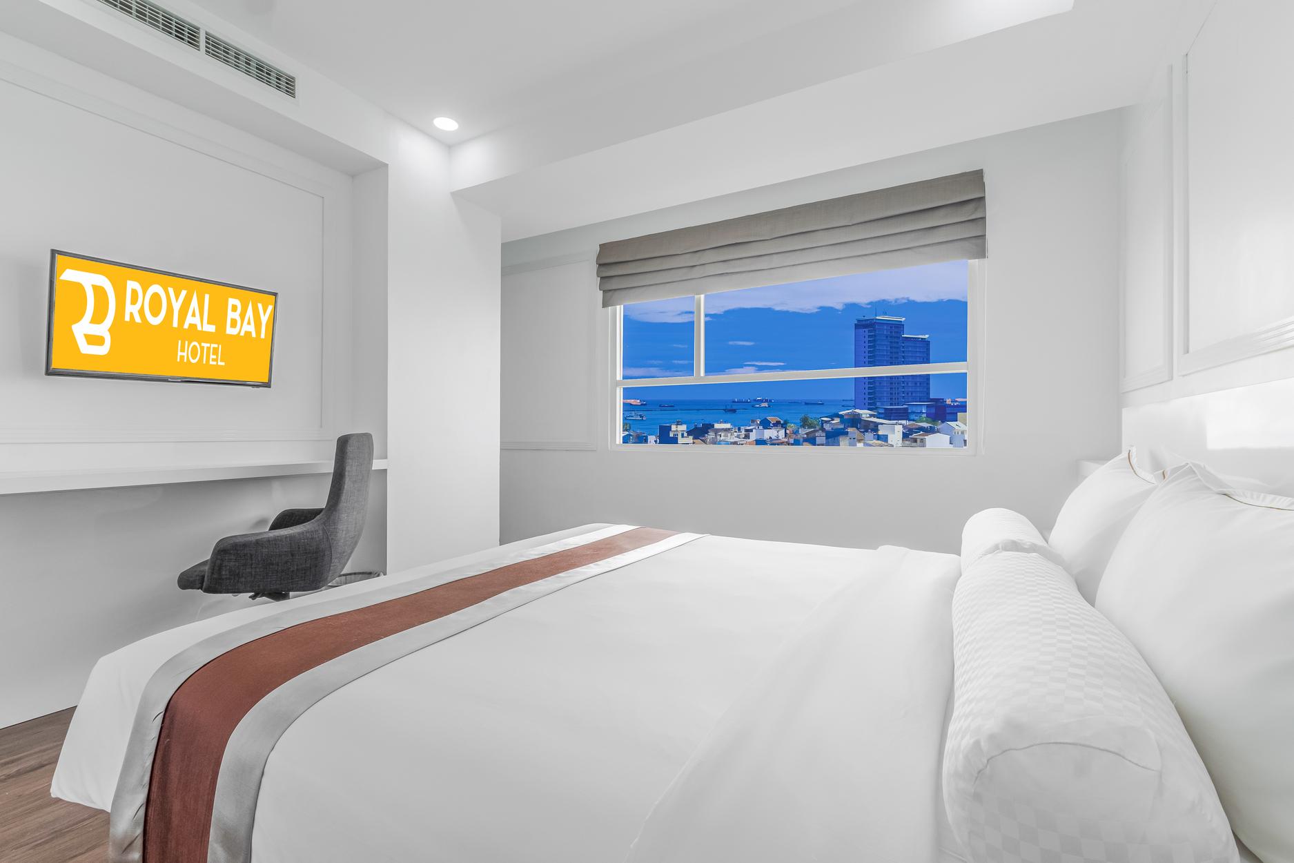 Royal Bay Makassar 9/23