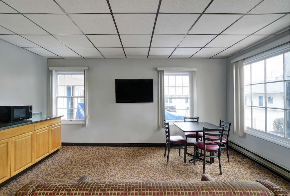Motel6 Washington, PA 35/41