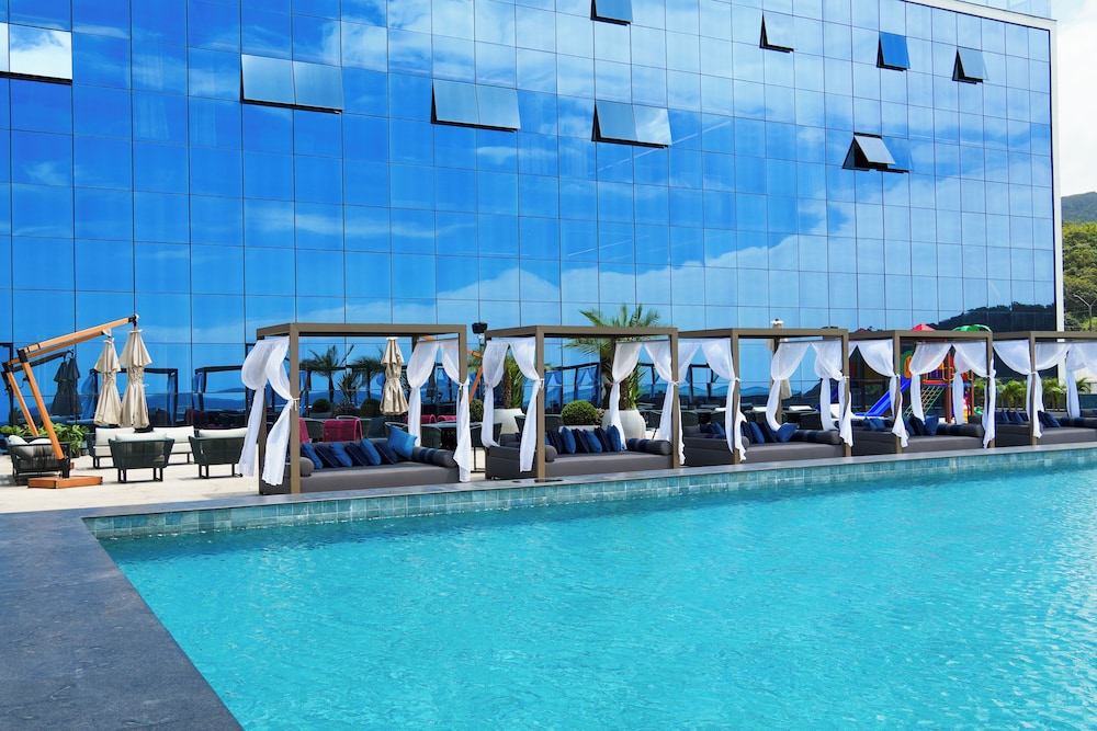 Blue Sea Hotel 45/50