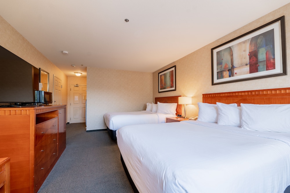Kanata Kelowna Hotel and Conference Centre 6/47