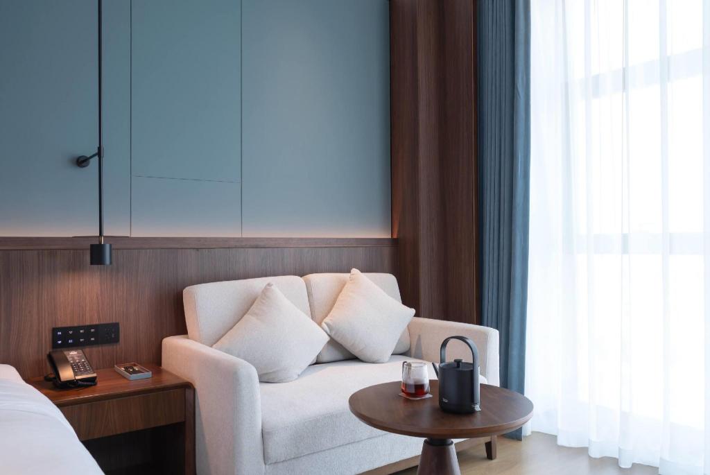 Mahjong, Business, King Bed، Days Hotel by Wyndham Changsha East 5/5