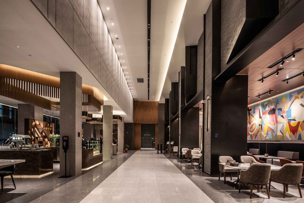 UrCove by HYATT Shanghai Lujiazui Expo 60/68