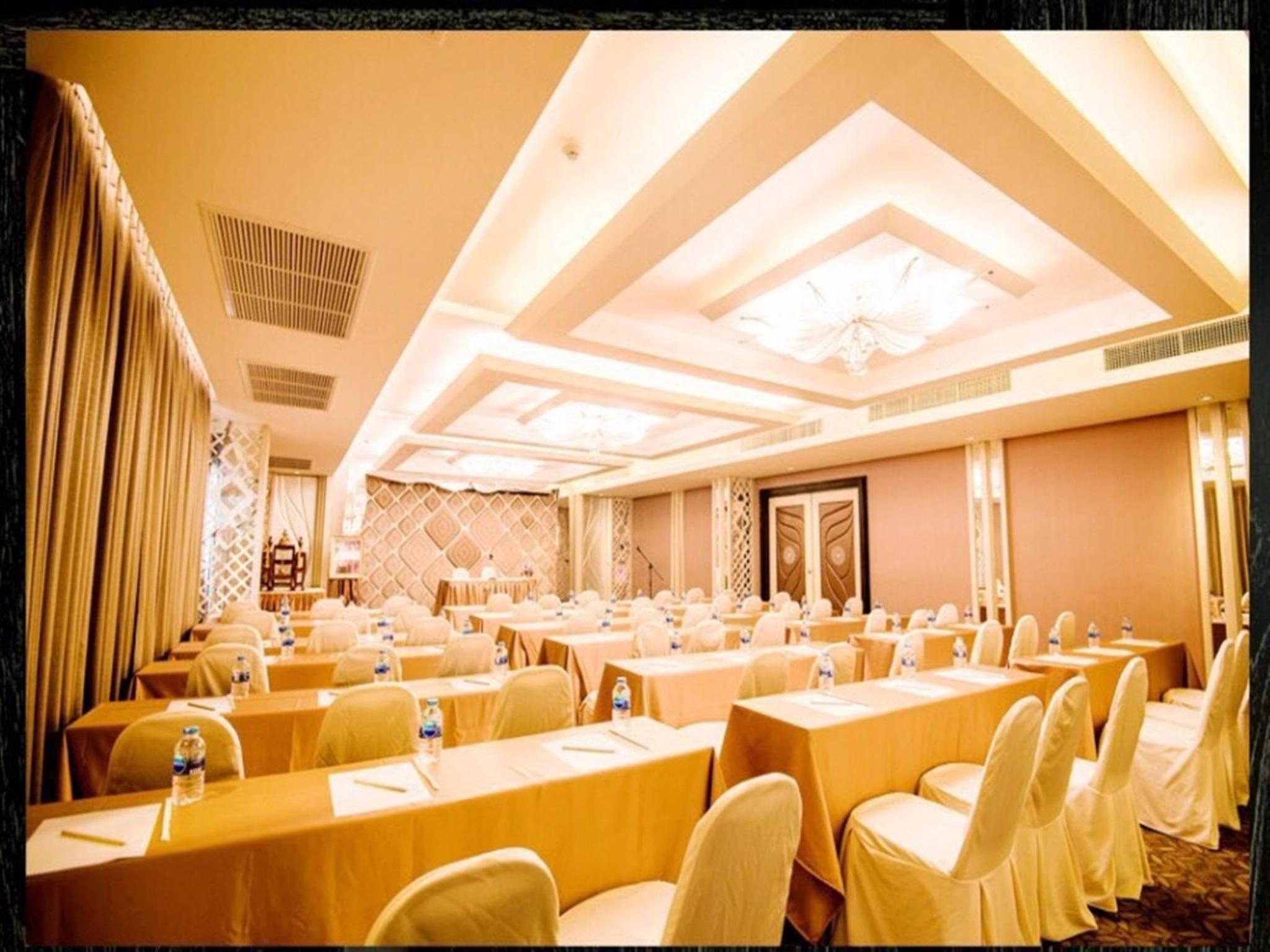 Vassana Design Hotel 30/35