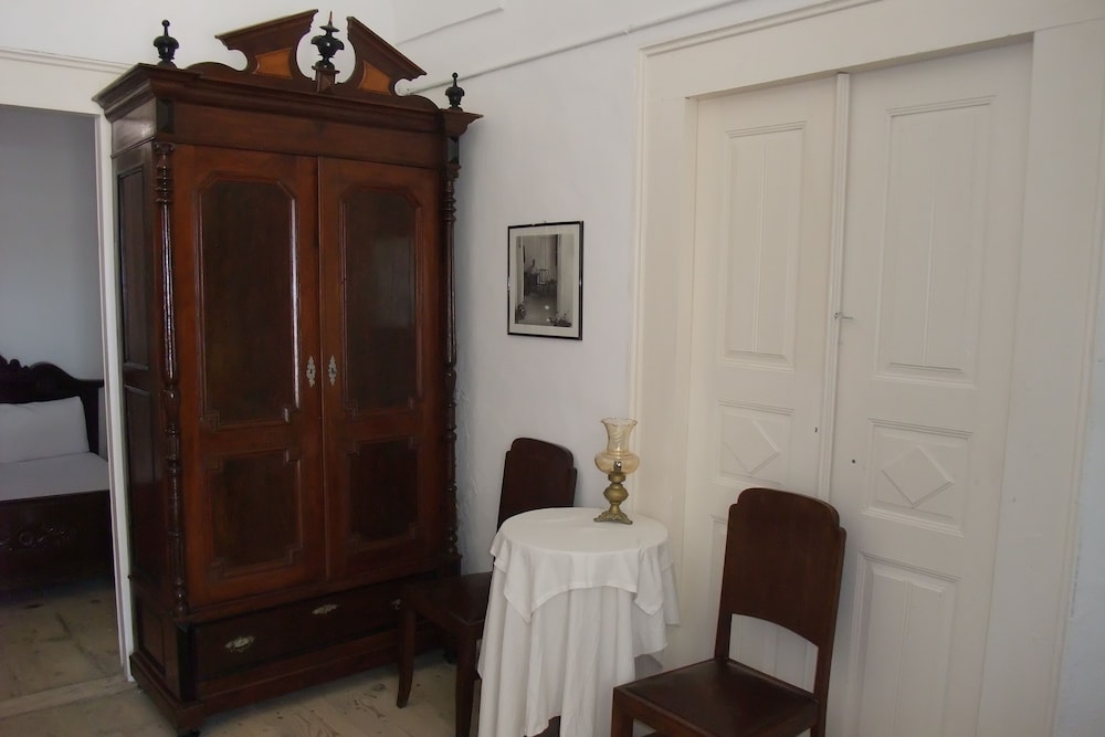Marcos Rooms 12/44