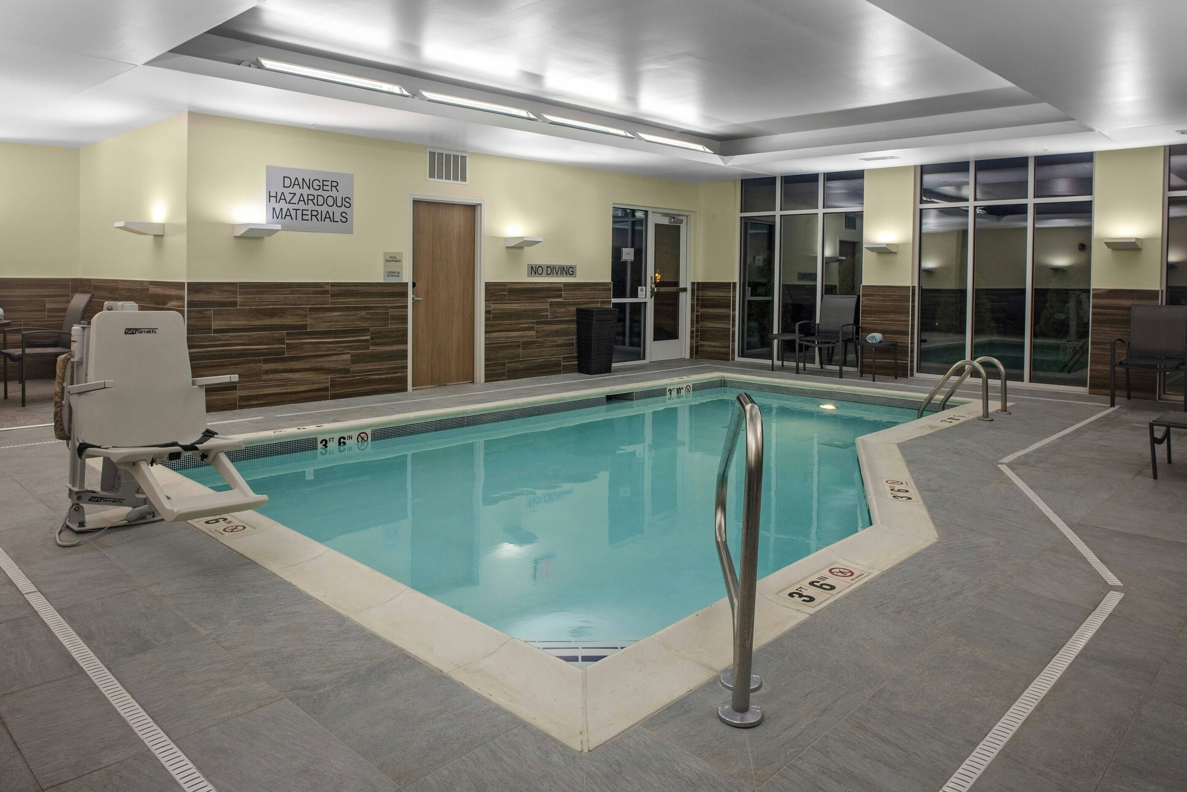 Fairfield Inn & Suites By Marriott Indianapolis Greenfield 4/9