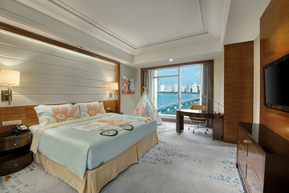 Crowne Plaza Nanchang Riverside 14/50