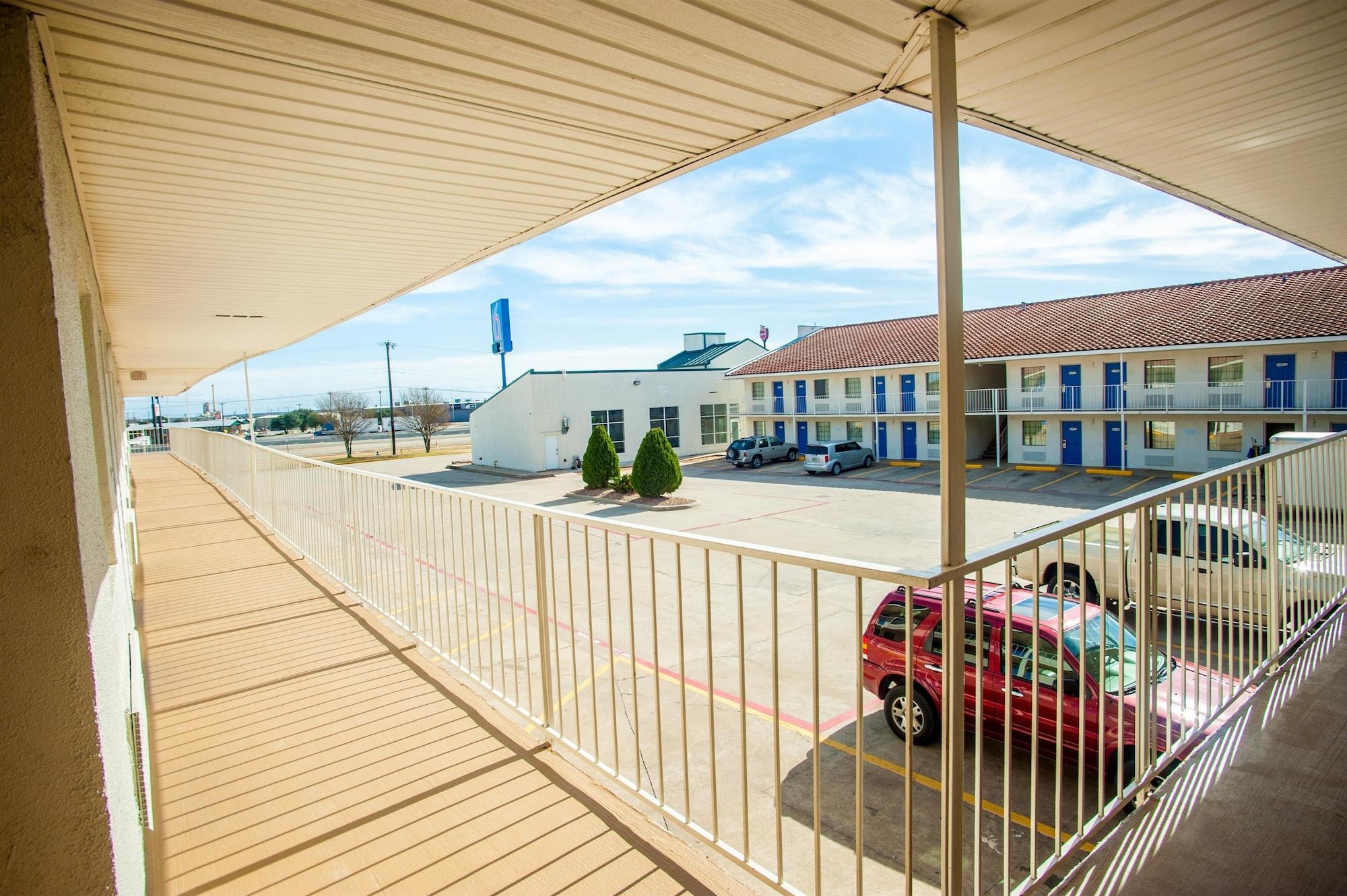 Motel6 Corsicana, TX 23/30