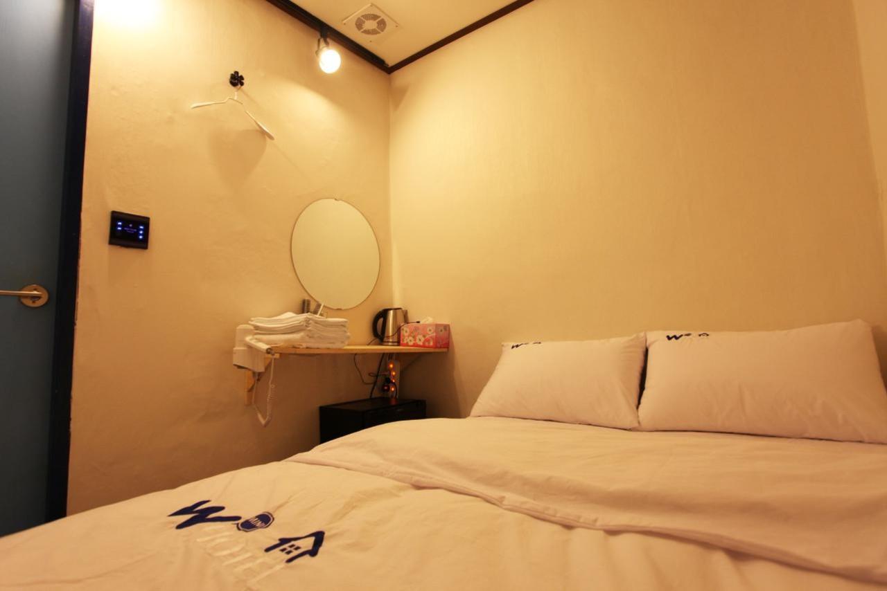 Mini, Double Bed
