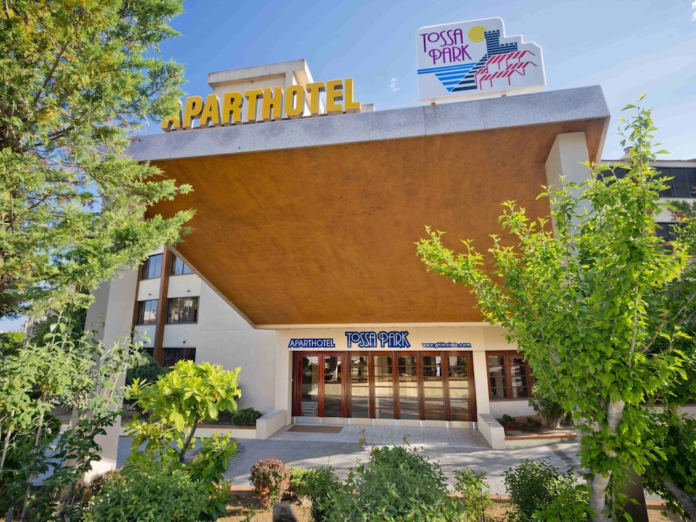 Aparthotel GHT Tossa Park 4/50
