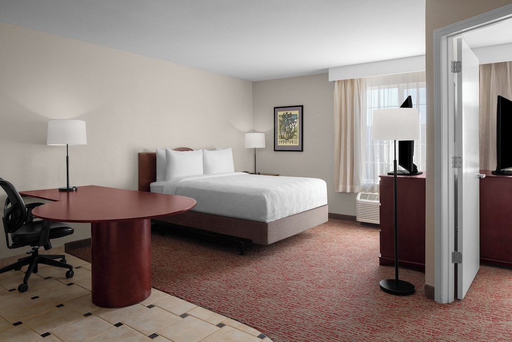Larkspur Landing Sacramento - An All-Suite Hotel 20/60