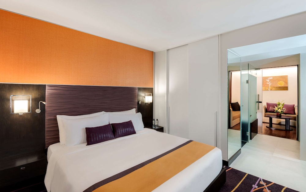 RADISSON SUITES BANGKOK SUKHUMVIT 20/73
