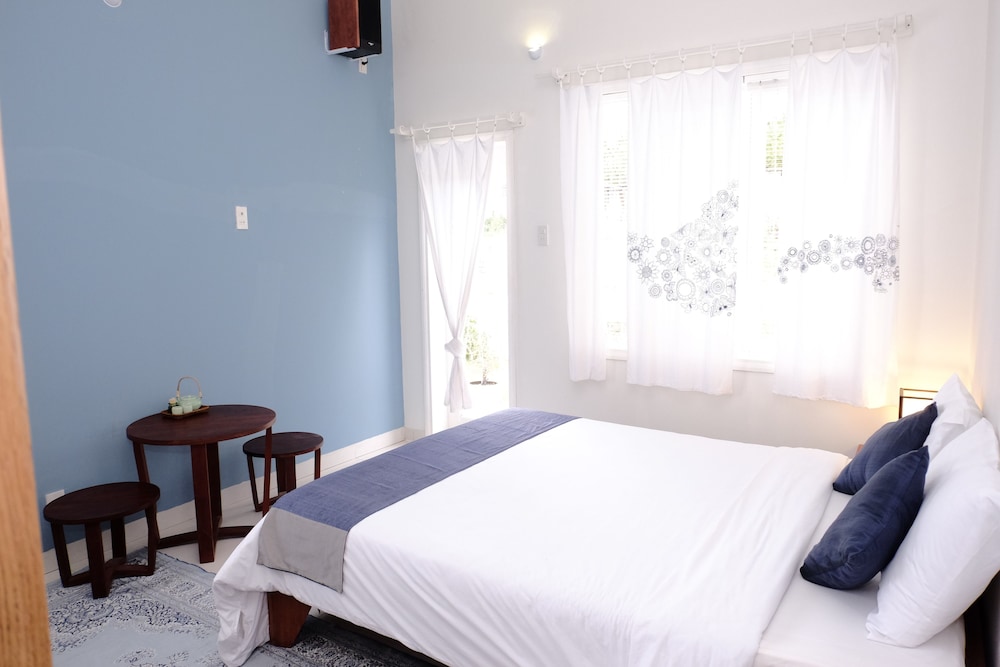 Lu Tan Villa 27/72