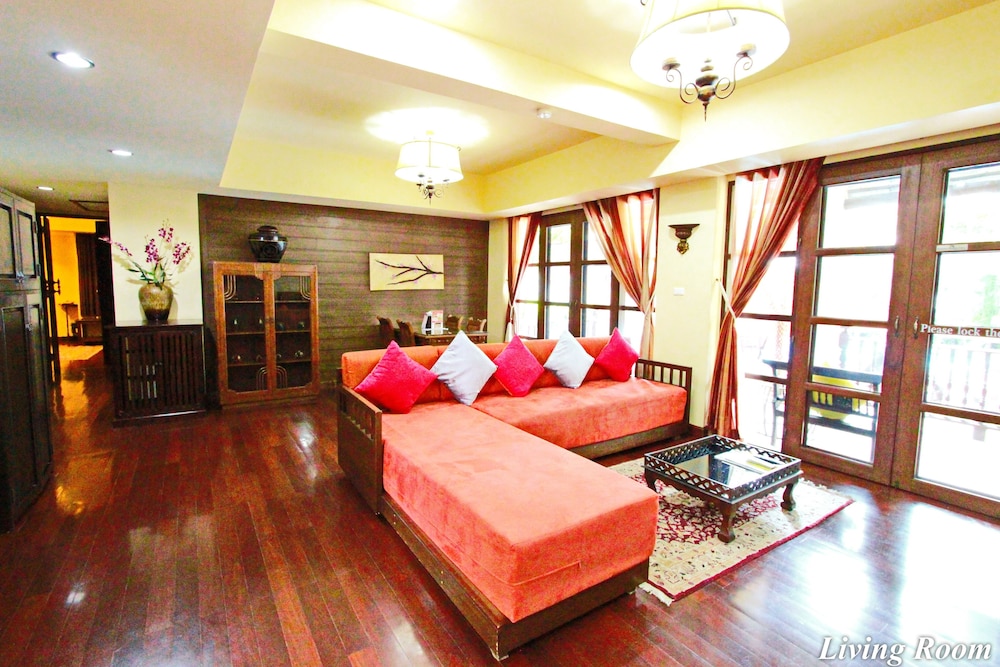 Shewe Wana Suite Resort 49/72