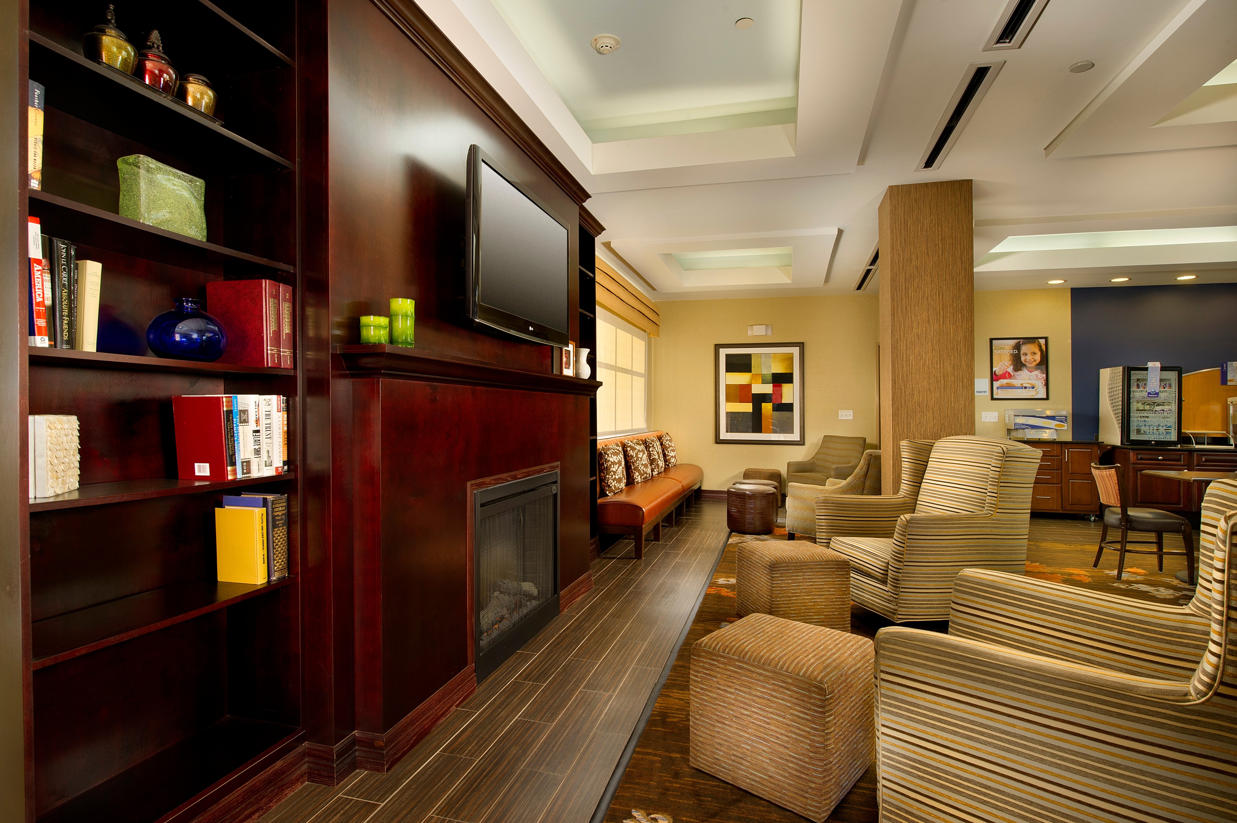 Holiday Inn Express Hotel Suites Uvalde 35/55