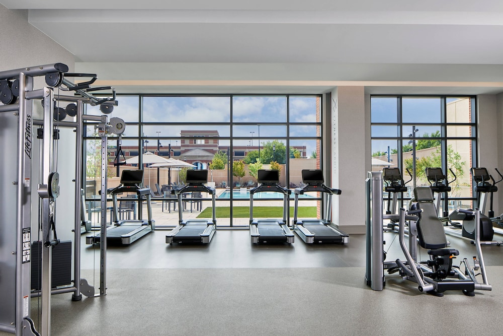 UNC Charlotte Marriott Hotel & Conference Center 24/47