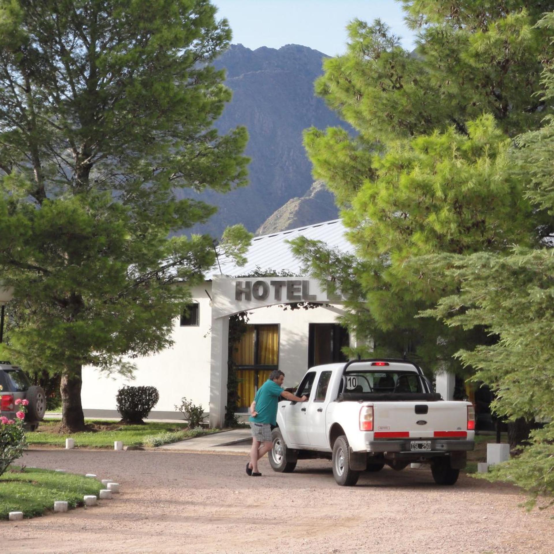 Hotel Lujan 36/41