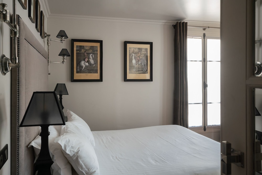 COMFORT, DOUBLE BED, BALCONY