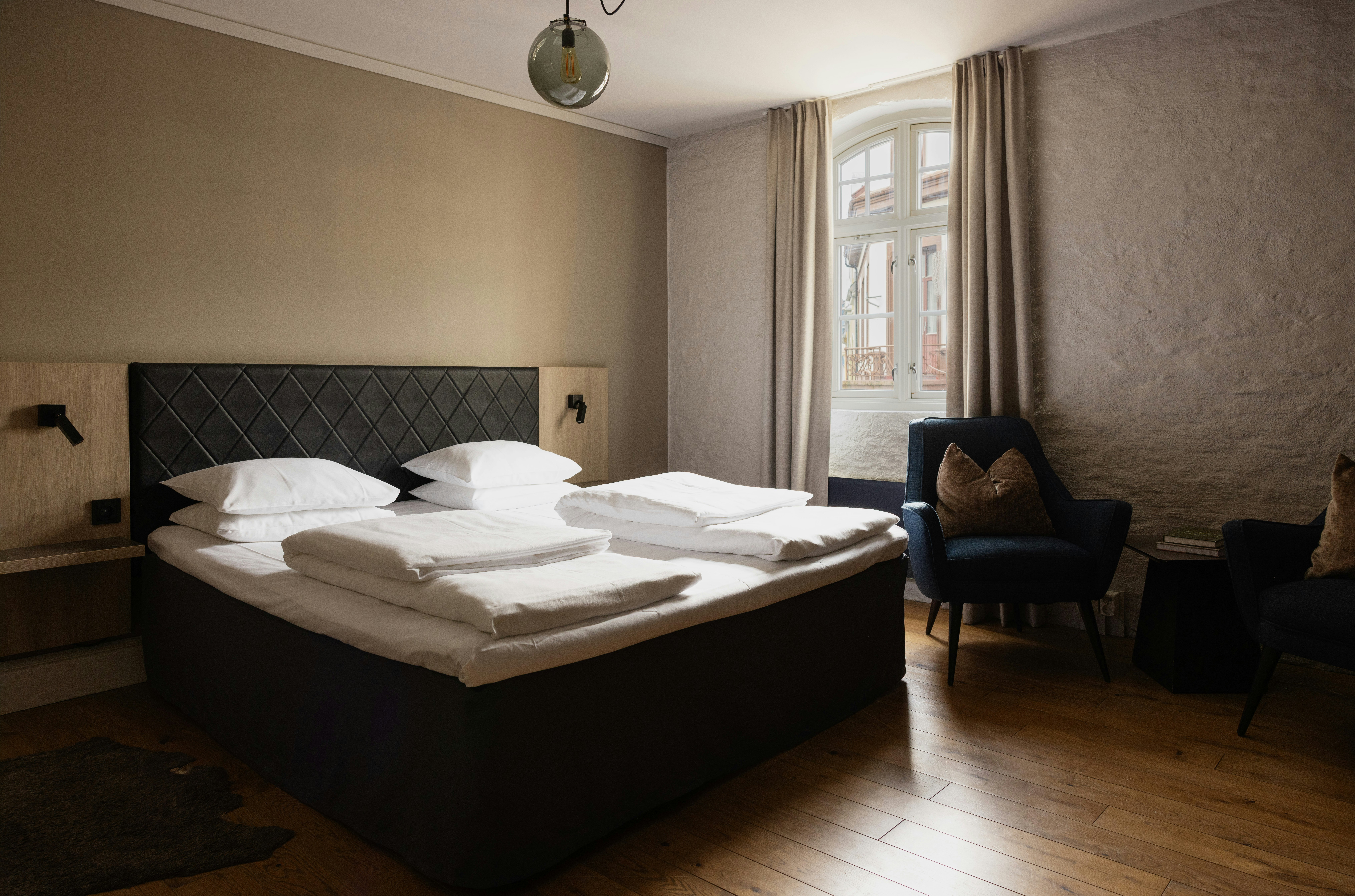 Brosundet Hotel 8/49