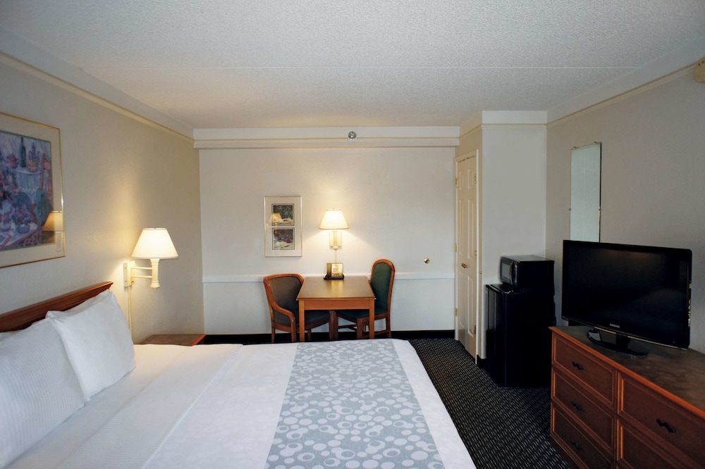 La Quinta Inn by Wyndham Tampa Bay Pinellas Park Clearwater 13/56