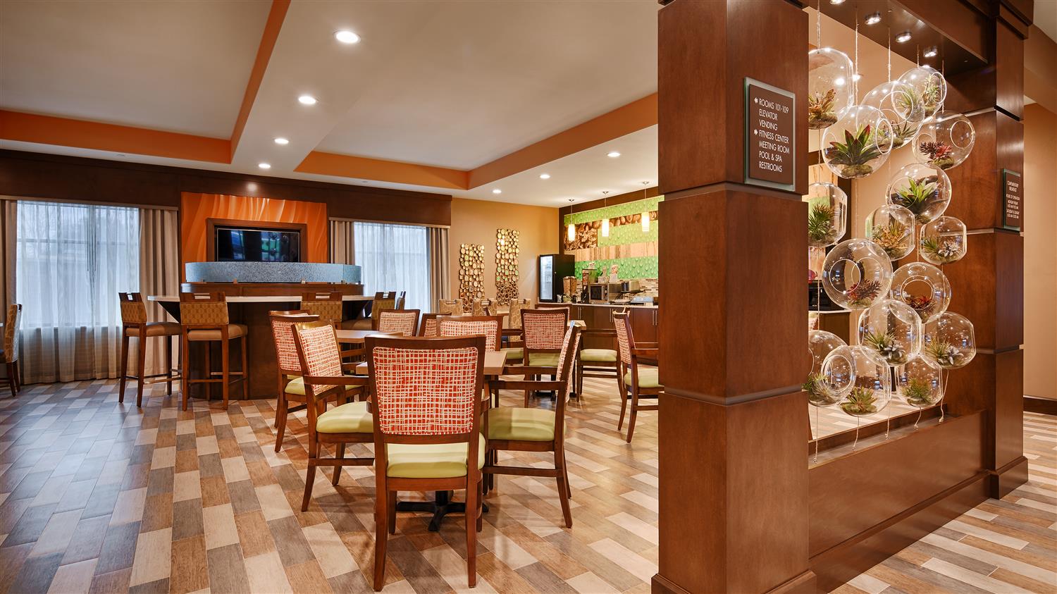 Best Western Plus Flatonia Inn 16/17
