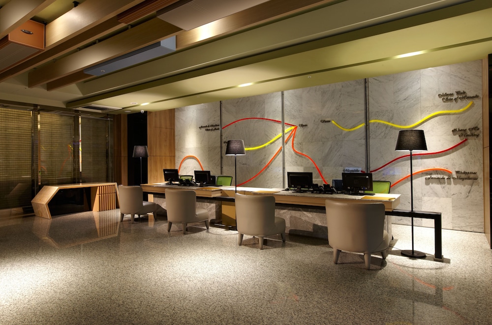 The HO Hotel 5/60