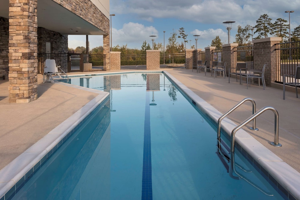 Hyatt Place Charlotte/University 10/24
