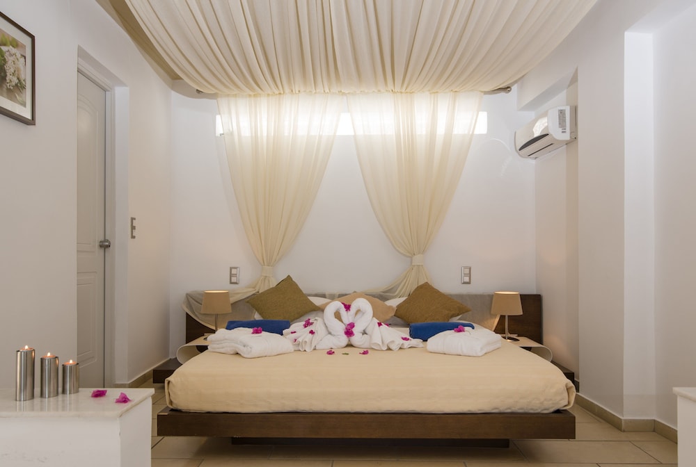 Antinea Suites and Spa 33/75